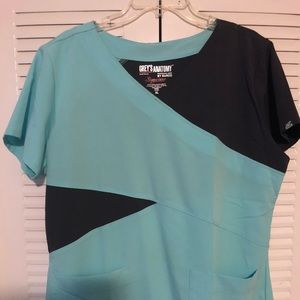 Scrub uniform top never used